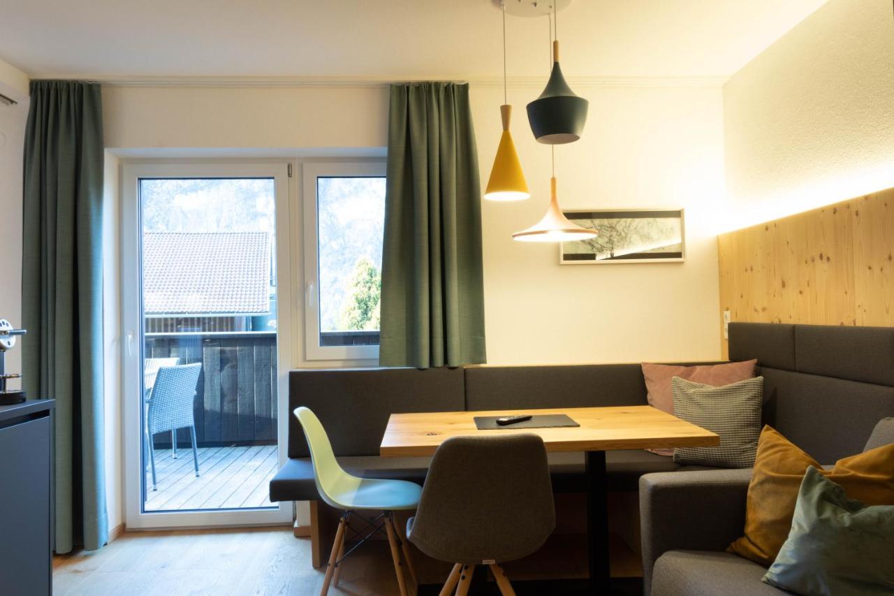 Wally Berg-Appartements Zams Dış mekan fotoğraf