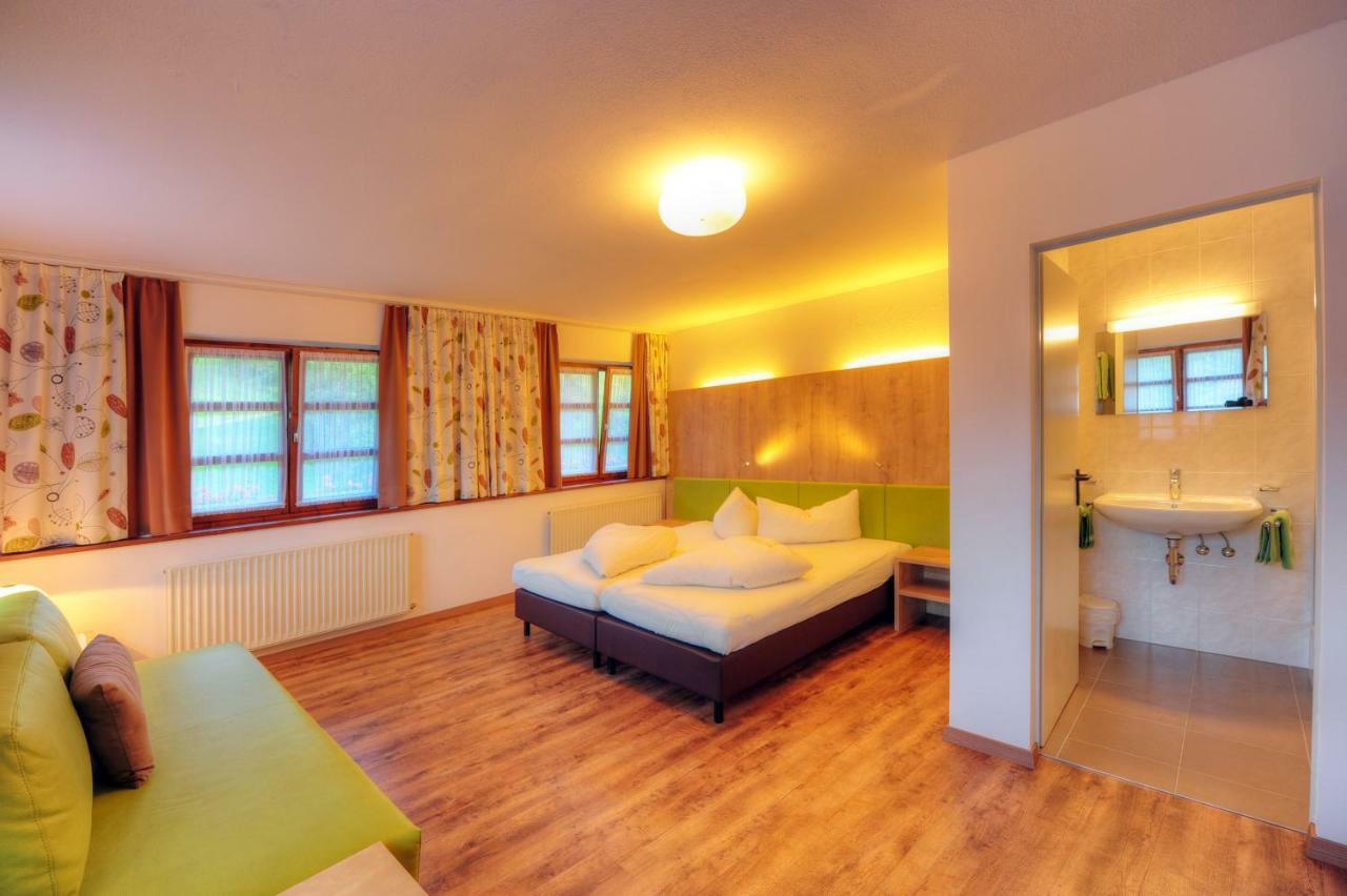 Wally Berg-Appartements Zams Dış mekan fotoğraf