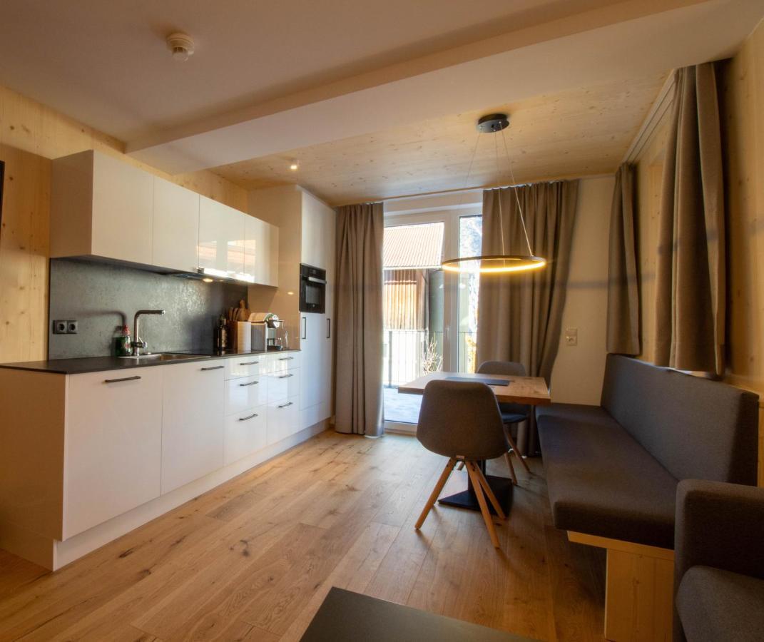 Wally Berg-Appartements Zams Dış mekan fotoğraf